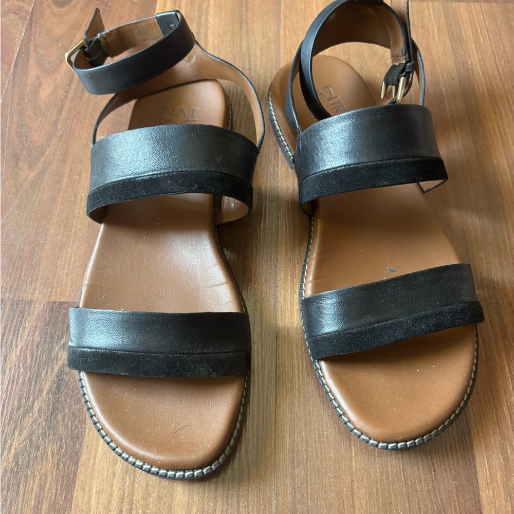 Naturalizer Black and Tan Women's Sandals